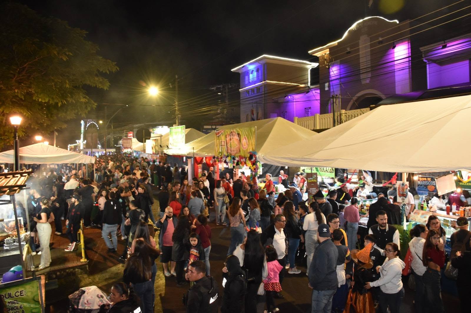 Costa Rica celebra el tamal con una fiesta que busca al mejor amarrador